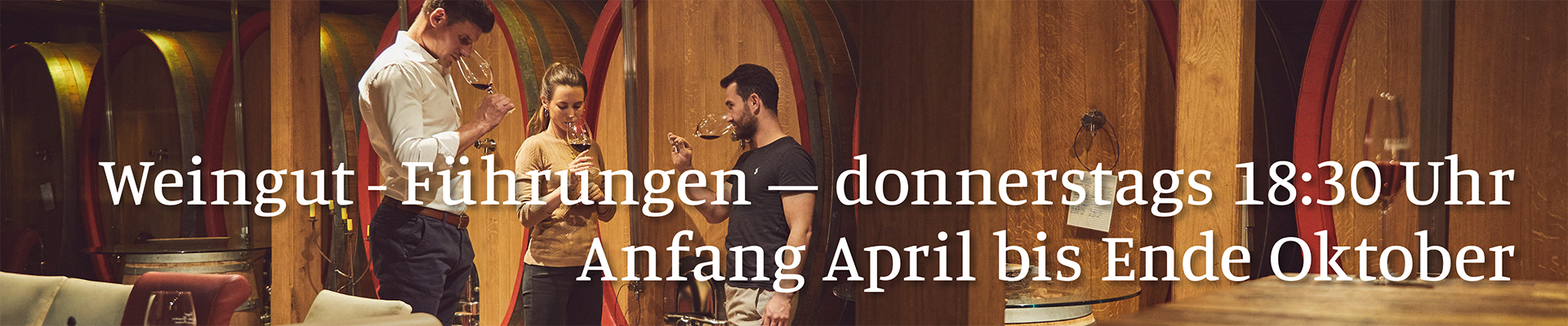 <p><strong>Weingut-Führung April bis November</strong></p>
<p>Wir bieten auch Führungen über unser Weingut an. Hier können Sie sehen, wo alles herkommt, wie und wo es verarbeitet wird. Vielleicht haben Sie sich ja schon einmal gefragt, wie die Trauben in die Flaschen kommen - bei einer Führung erfahren Sie es nicht nur, sondern sehen es auch.</p>
<p>Preis pro Person 24,50 €</p>
<p>(1 Secco, 5 Weine + 60 min Führung)</p>